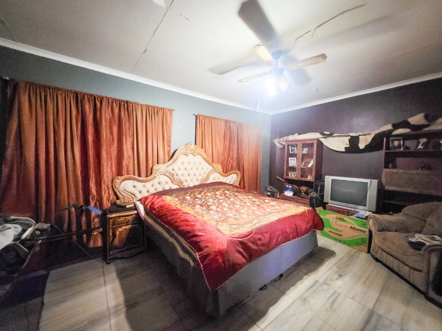 4 Bedroom Property for Sale in Stilfontein Ext 4 North West